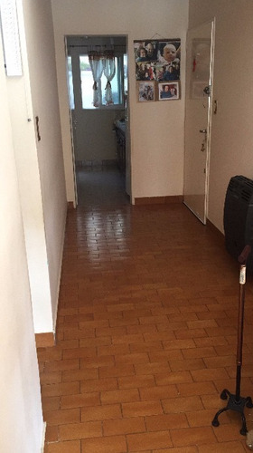 Imagen 2 de 9 de Departamento En Venta En Bernal Centro
