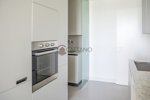 Imagen 9 de 30 de Hermoso Departamento En Venta Con Agradable Vista. - Punta Del Este Brava