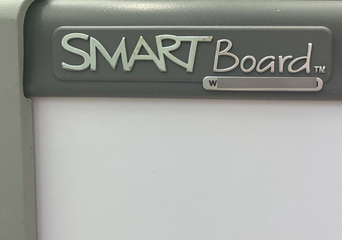 Smart Board Pizarron Interactivo De 77 (195), Cable Usb (Usado)