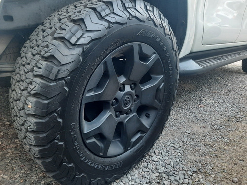 Imagen 10 de 10 de Toyota Hilux 2.8 Cd Srx 177cv 4x2 At 2018