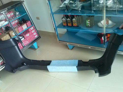 Parachoque Trasero Toyota Fortuner 2006-11 Original Nuevo