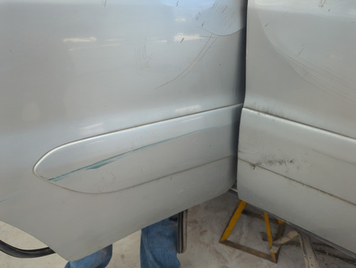 Moldura De Puerta Trasera Derecha Toyota Rav4 2004 2005