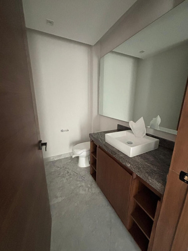 Departamento En Venta O Renta En Lomas De Tecamachalco Con Terraza (m2d3293)