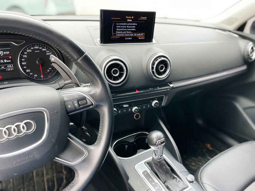 Imagen 13 de 15 de Audi A3 2015 4p Sedán Attration L4/1.4/t Aut