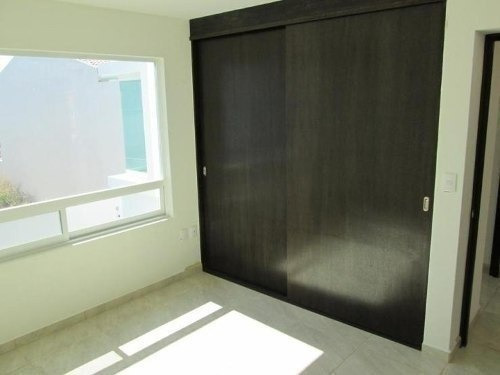 Imagen 5 de 6 de Hermosa Casa En Venta En Fraccionamiento Privado, Dentro De