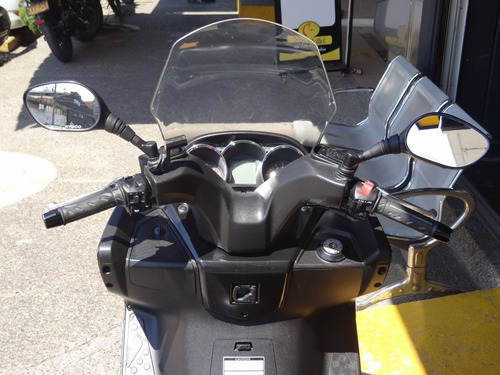 Kymco Downtown 300