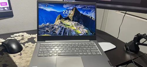 Lenovo V14 - 16gb Ram - Core I5 1035g1 (Usado)