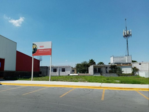 Local En Renta Heb Las Puentes, N.l 250 M2