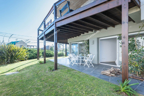 Imagen 7 de 29 de Casa Minimalista - El Chorro