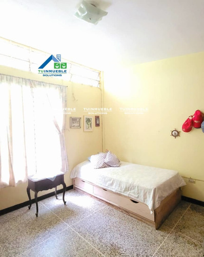 Imagen 8 de 14 de Se Vende Casa Con 1040 M2 De Terreno