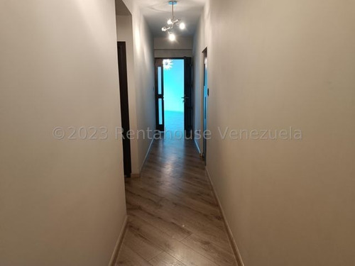 Imagen 15 de 22 de Esplendido Apartamento En Venta Resd. Palacio Real La Victoria 23-19200 Ejc 04243439046