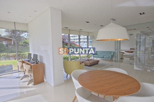 Imagen 21 de 28 de Apartamento En Playa Brava Venta