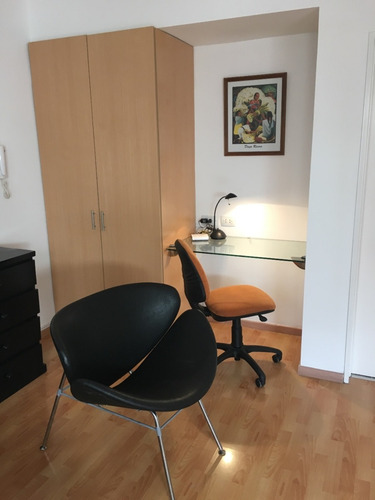 Imagen 6 de 14 de Alquiler Temporal Buenos Aires Capital, Favaloro, Obelisco, Cerca Metro Y Bus, Dueño, Piscina Parrilla, Equipado Full Premium Full Servicios, Av 9 Julio, Av Belgrano 1400, Zona Segura Precios Por Día