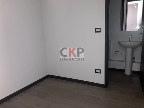 Townhouse En Venta De 4 Dorm. En Las Condes