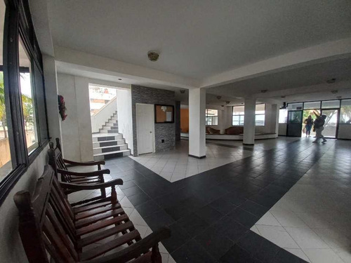 Imagen 2 de 13 de En Venta Apartamento En Chichiriviche