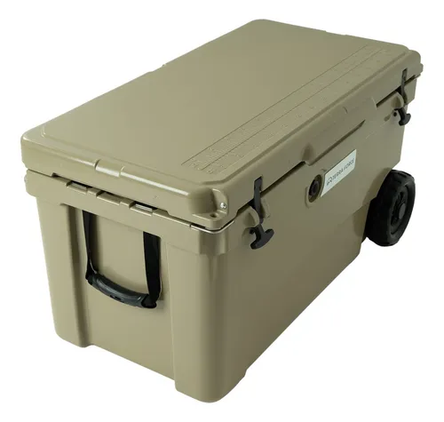 Cooler Box Refrigerador + Ruedas 70 Qt - Terra Force 66,2 L