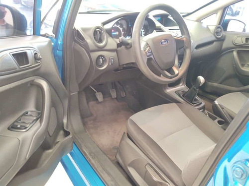 Imagen 8 de 13 de Ford Fiesta 1.6 S Sedan Mt 2016