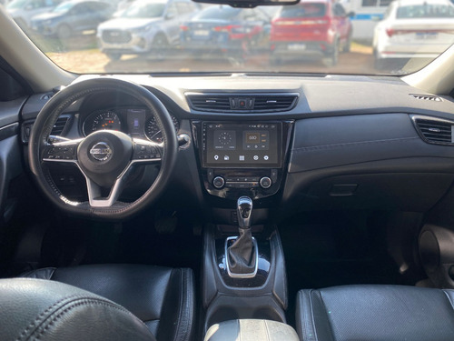 Nissan X-Trail 2.5 Exclusive 3 Row Cvt