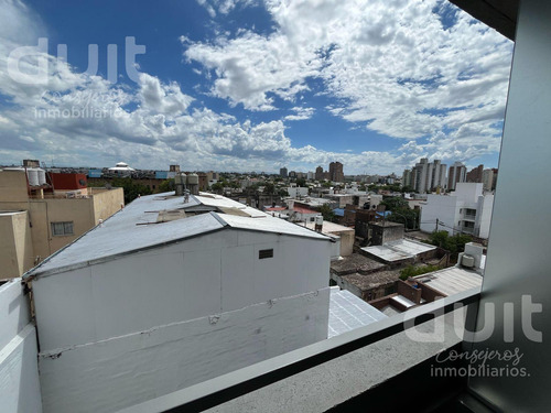Venta En Nueva Córdoba - Planta Baja De 66 Metros Propios Y Patio Exclusivo