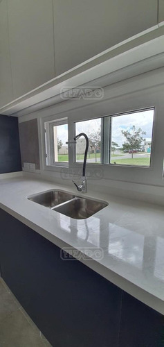 Casa En Venta Ubicado En Puertos, Escobar, G.b.a. Zona Norte