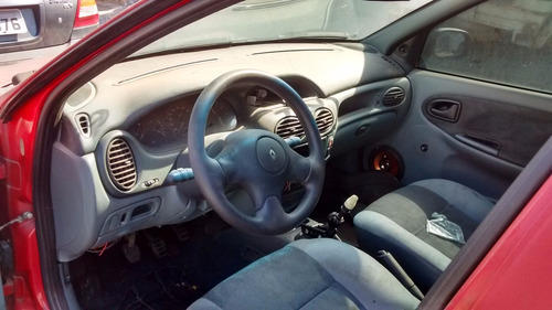 Imagem 6 de 10 de Sucata Do Renault Megane 1.6 B
