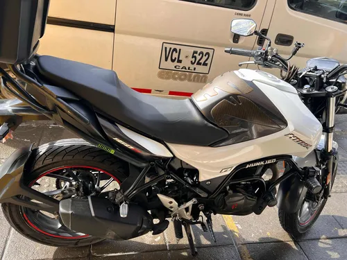 Vendo Hero Hunk 160r Único Dueño Con Accesorios