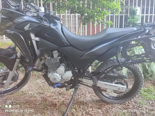 Honda Xre 300 Con Accesorios Y Como Nueva, Poco Uso.