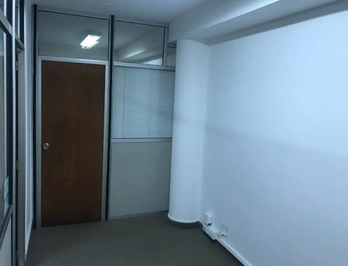 Av Corrientes 1100 San Nicolás Oficina U$69.000