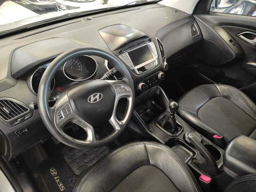 Imagem 8 de 13 de Hyundai Ix35 2013