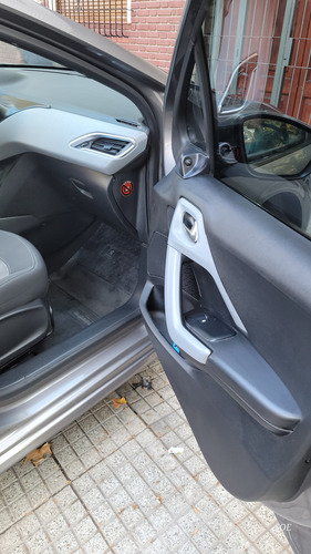 Peugeot 208 1.5 Active