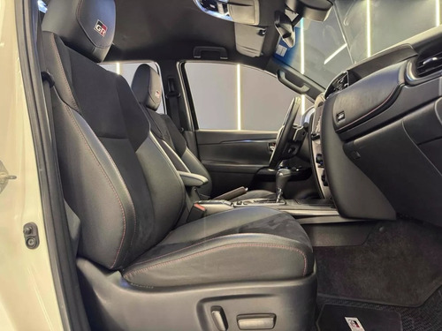 Toyota SW4 2.8 Tdi Gr-s 4x4 7as 6at