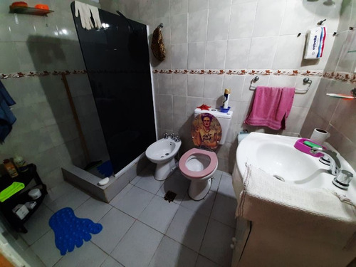 Imagen 9 de 14 de Casa Con Departamento En Venta En Ituzaingo Sur