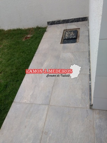 Bairro Rio Branco Casa Col. 2qts 2 Wcs 2 Vgs Belo Horizonte