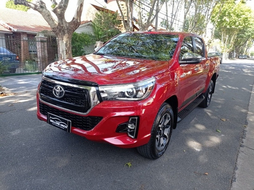 Imagen 1 de 15 de Toyota Hilux 2.8 Tdi Srx 4x4 Caja Manual De 6ta Año 2018