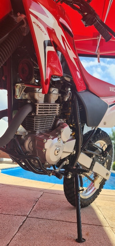 Imagen 2 de 15 de Honda Xr 250 Tornado Roja 2020