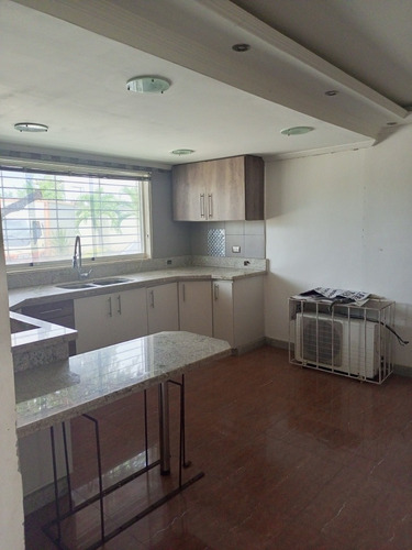 Imagen 5 de 13 de Casa En Venta En Ciudadela, Lote Vii