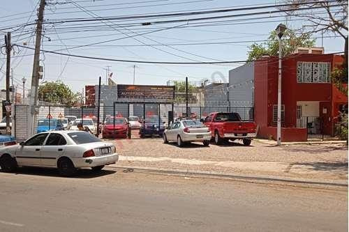 Imagen 2 de 13 de Terreno En Venta En La Tuzanía, Cerca Tren Ligero, Frente Prepa 7