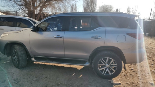 Imagen 11 de 14 de Toyota Sw4 2019 2.8 Srx 177cv 4x4 7as At