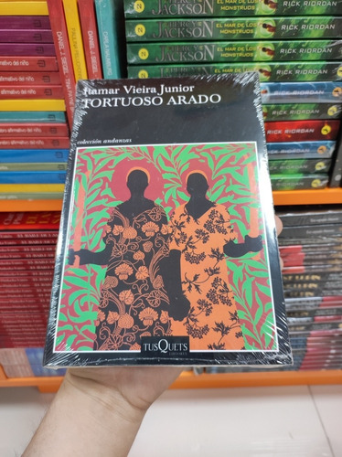 Libro Tortuoso Arado - Itamar Vieira Junior 