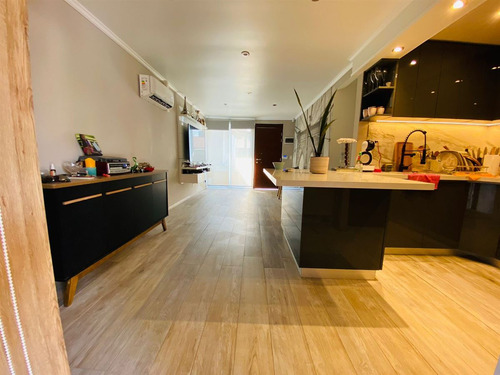 Casa En Venta De 3 Dorm. En Cerrillos