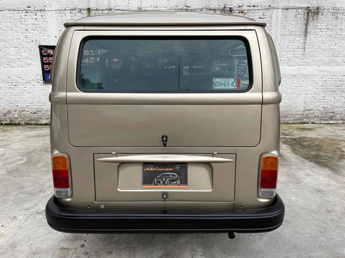 Imagen 6 de 15 de Volkswagen Combi Caravelle 1991 Sahara Metálico Impecable