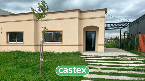 Casa En Una Planta En Venta En Santa Lucía, Pilar Del Este