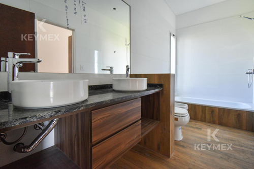 Casa De Diseño Racionalista En Una Planta A Estrenar - La Magdalena Barrio Cerrado - Canning