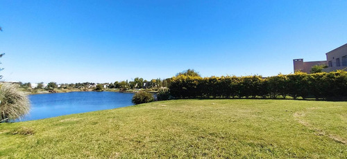 Imagen 3 de 30 de Lote A La Laguna | Barrio San Matías | Maschwitz