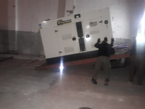 Grupo Electrógeno Cummins 40 Kva Trifásico Cabinado