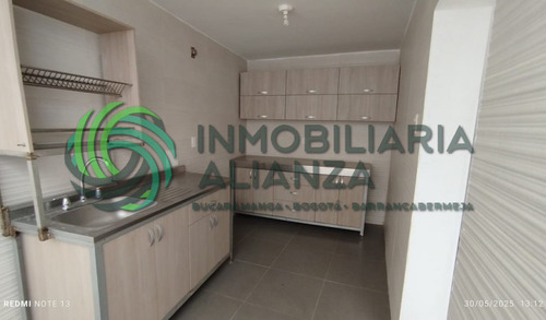Casa En Arriendo En Cabecera Del Llano. Cod A16991