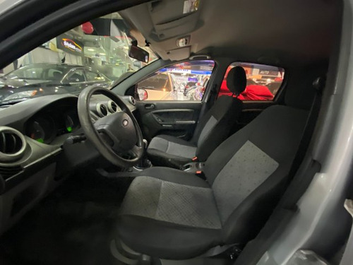 Ford Fiesta Fiesta 1.6 ROCAM HATCH 8V FLEX 4P MANUAL