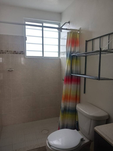 Imagen 8 de 10 de Casa De Dos Plantas En Coto Privado...