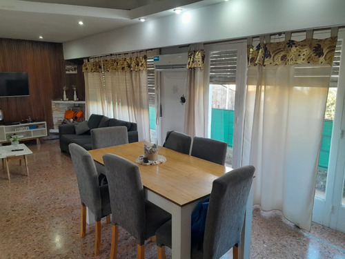 Lote De 15,84 X 40,30, Ideal Constructor O Dos/ Tres Familias. Villa Luzuriaga. Escucha Ofertas