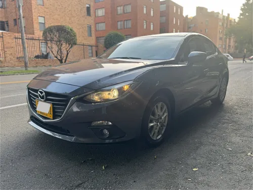 Mazda 3 2.0 Touring